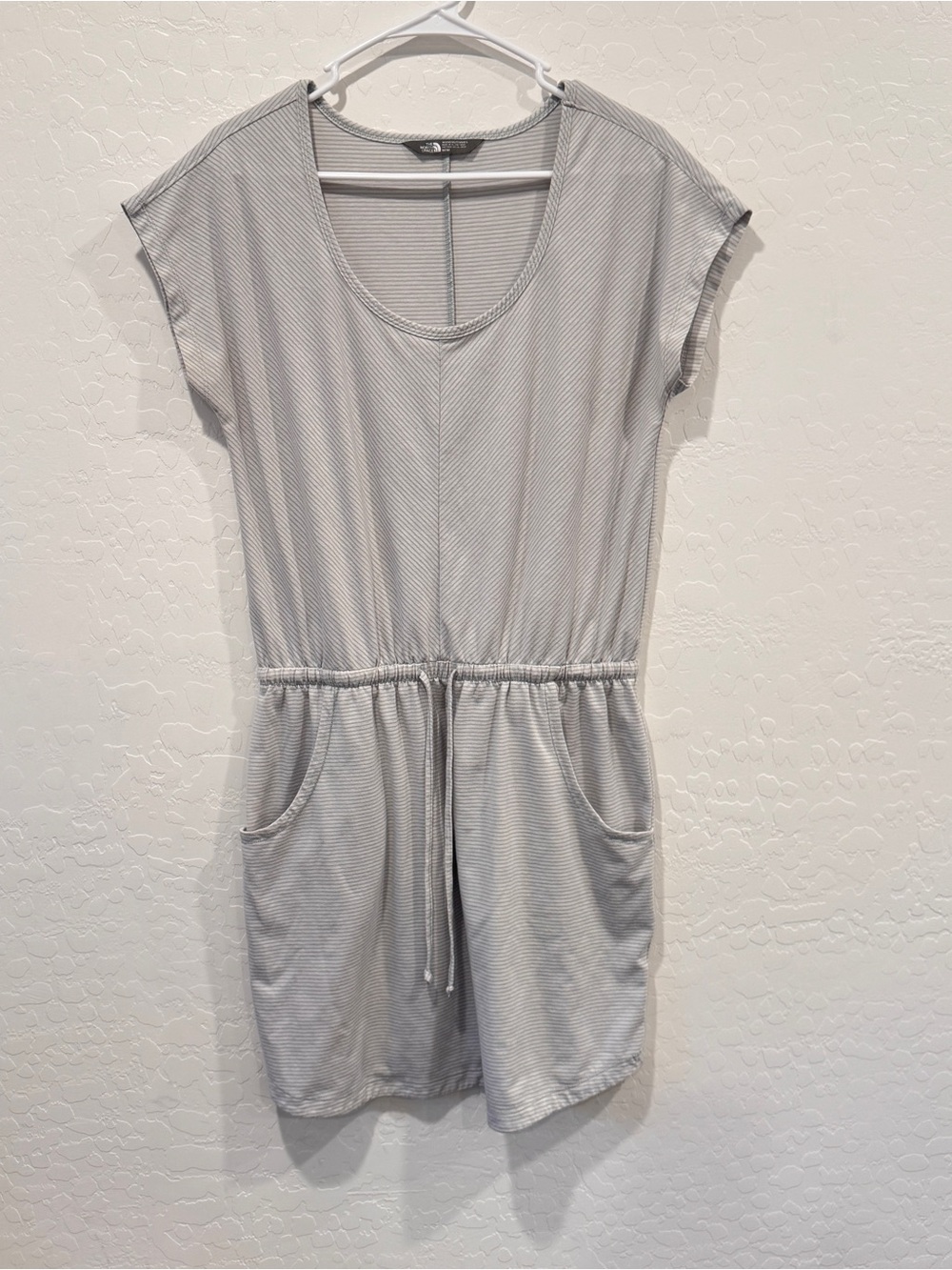The North Face Gray Striped Short Sleeve Romper Womens Medium Drawstring